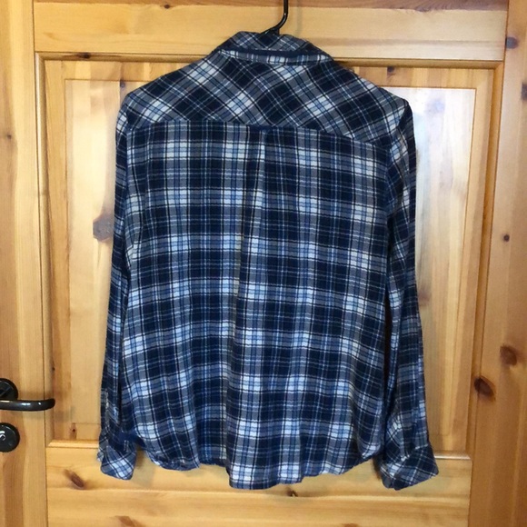 Button down top - Picture 2 of 3